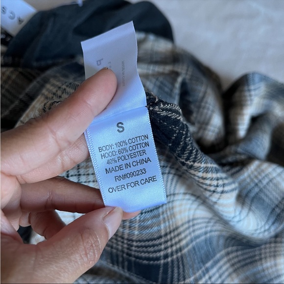 Pacsun Lumber Plaid long sleeve hooded tee shirt - Picture 8 of 9